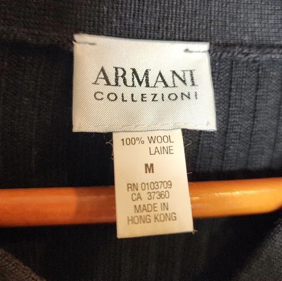 Armani Wool Black RibbedV-Neck Sweater Men's Sz Medium Giorgio Armani Collezioni